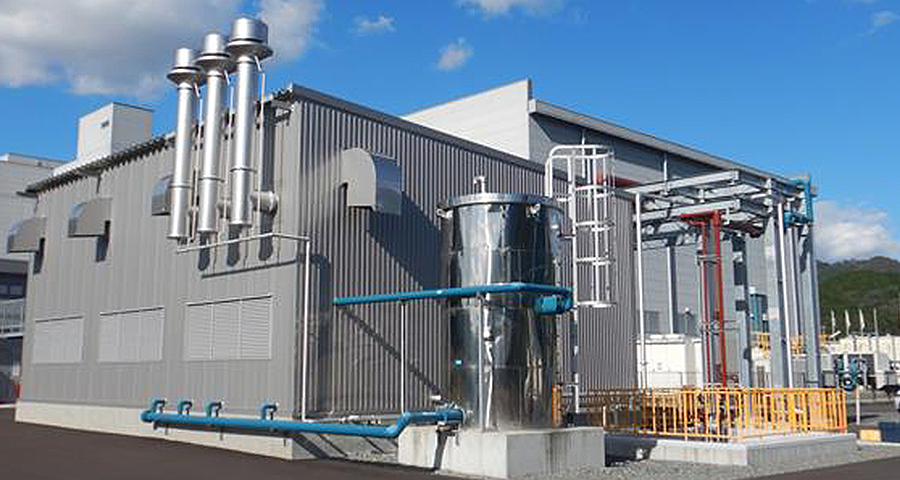 岡山工場内にボイラー棟を設置し、分散していた熱源設備のセントラル化